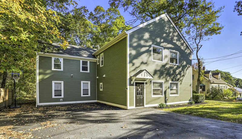 a photo of 614-616 Sutton Street, Northbridge, MA 01534